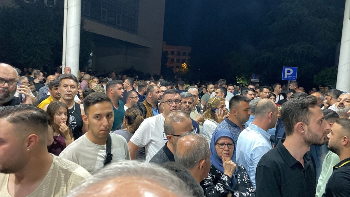 Manisa Büyükşehir Belediye Başkanı Zeyrek'e elektrik çarpması: Durumu ağır
