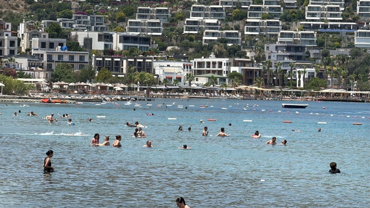 Bodrum sahilleri Kurban Bayramı'nda doldu