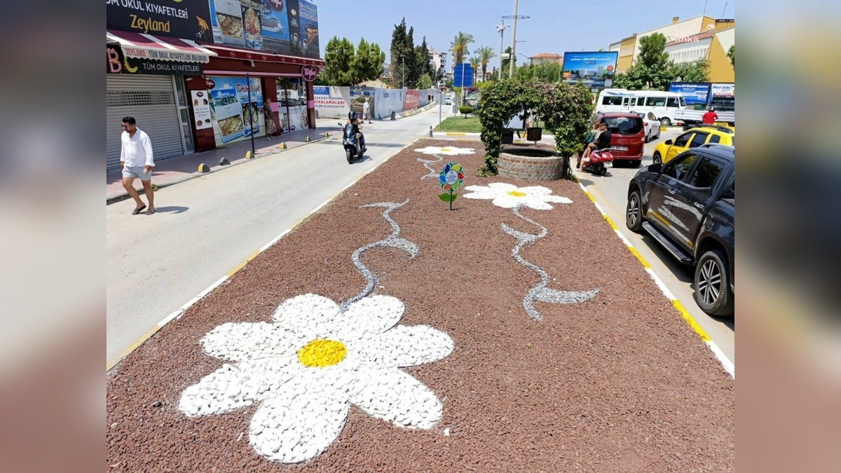 Aydın Büyükşehir Belediyesi, Kuşadası'nda peyzaj çalışmalarına devam ediyor