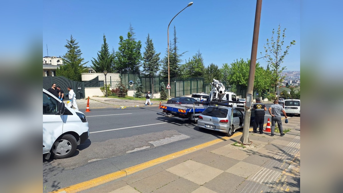 Ankara'da Dışişleri Bakanlığı önünde silahlı kavga: Emekli polis bacağından vuruldu