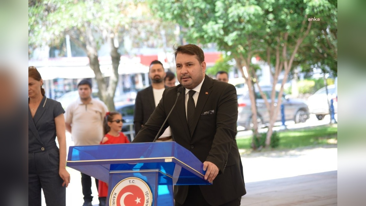 Çırpanoğlu, Kahramankazan'da vatandaşlarla bayramlaştı