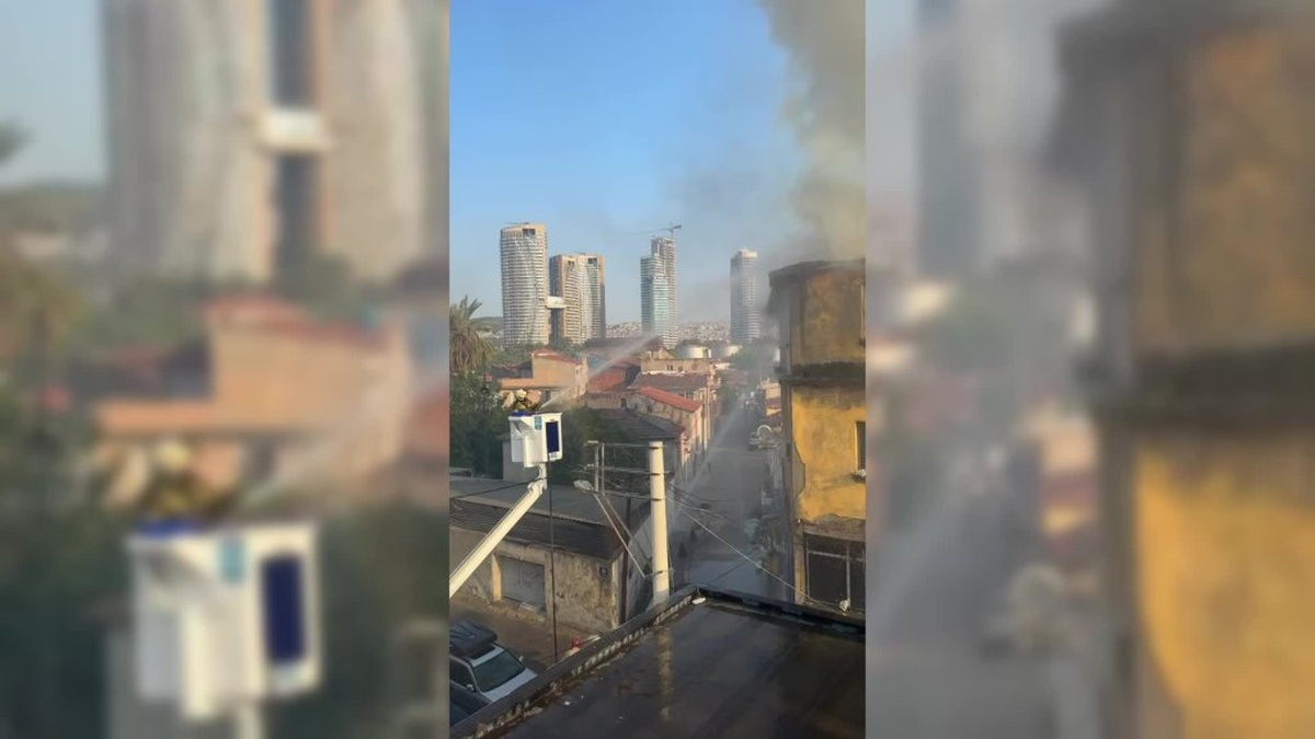 İzmir'de büyük yangın: Dört bina kül oldu, iki tır yandı