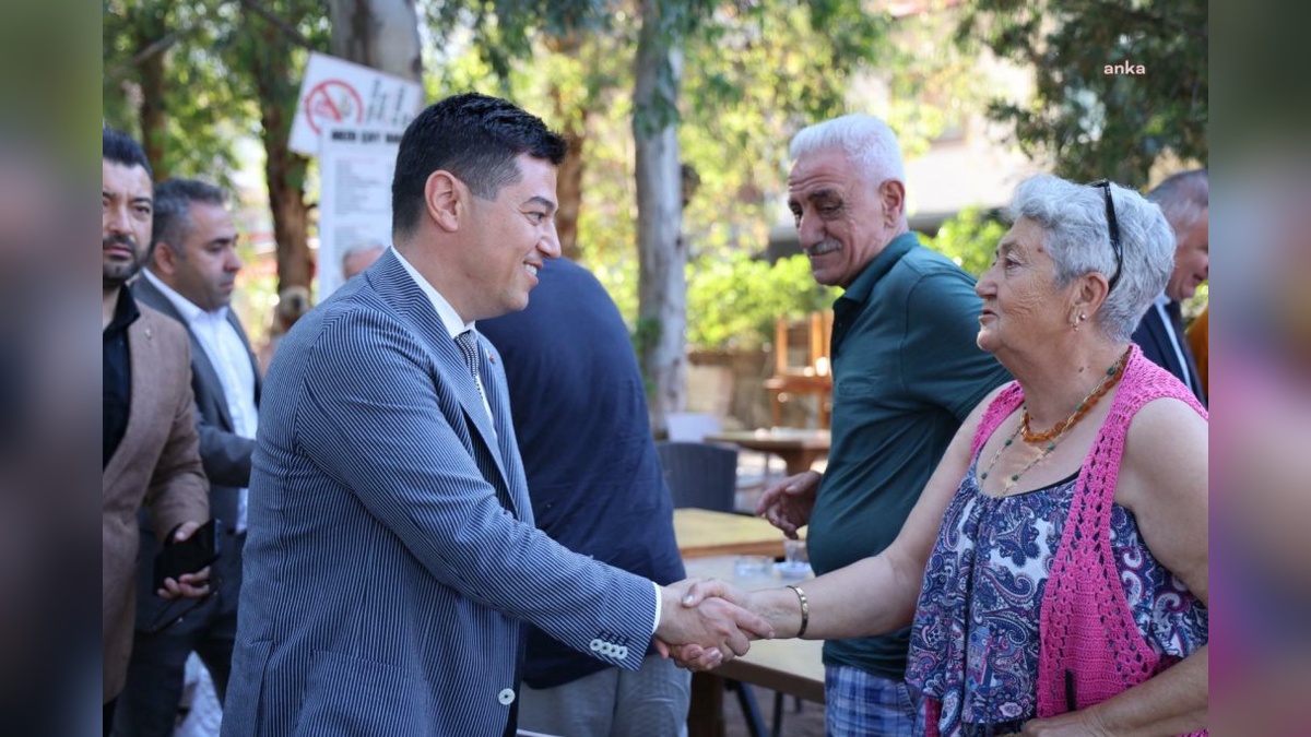 Marmaris Belediye Başkanı Ünlü, Kurban Bayramı'nda mahalleleri ziyaret etti