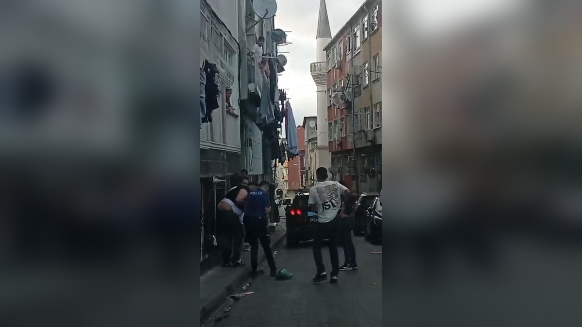 Fatih'te boşanma davası gerginliği: Kayınbirader, eniştesini yaraladı