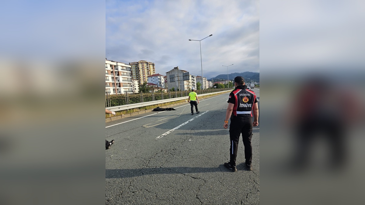 Rize Çayeli'nde feci kaza: 2 ölü, 3 yaralı