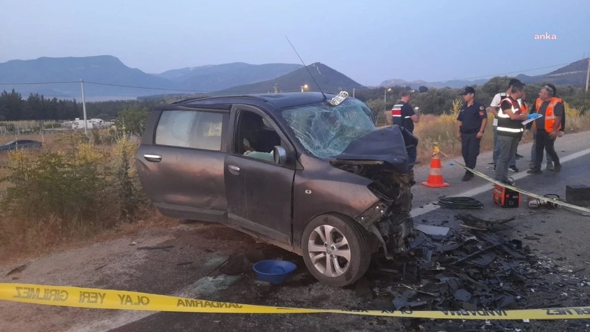 İzmir'de zincirleme kaza: 5 ölü, 2 yaralı