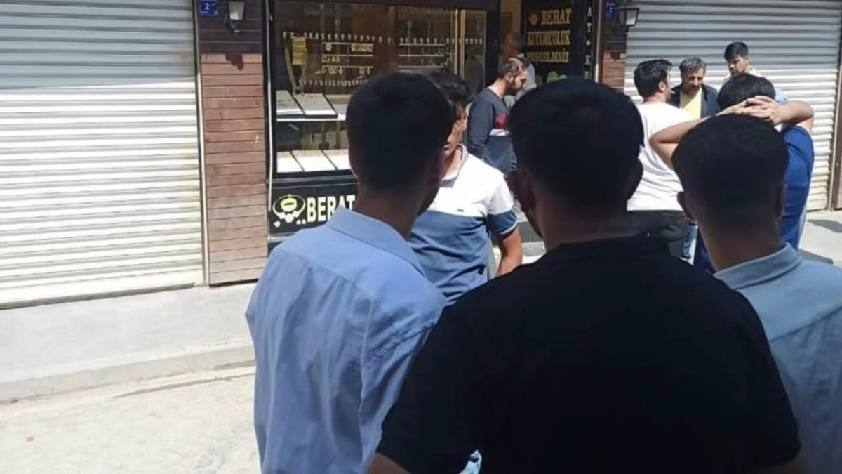 Suruç'ta kuyumcu soygun girişimi: 3 şüpheli kaçtı