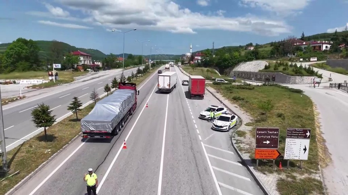 Yerlikaya: Kurban Bayramı'nda 2960 trafik kazası, 32 ölü