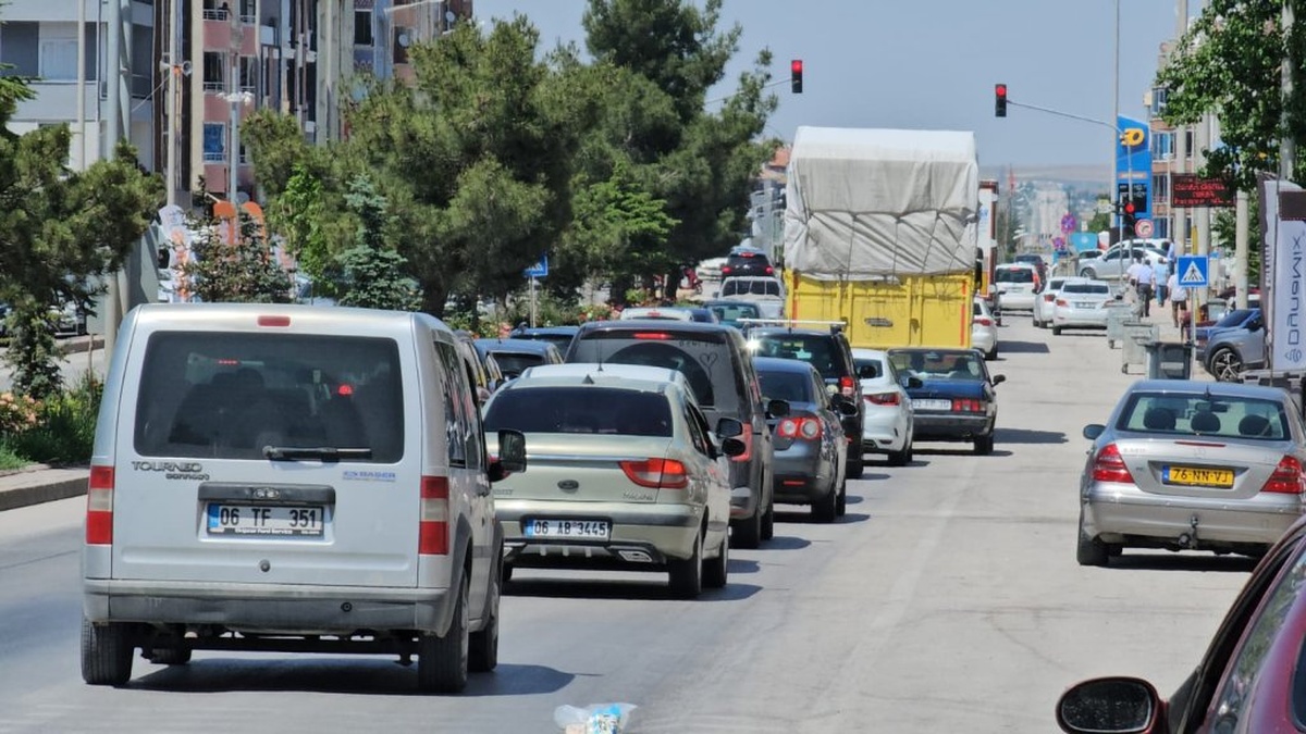 Konya-Ankara yolunda bayram dönüşü yoğunluk