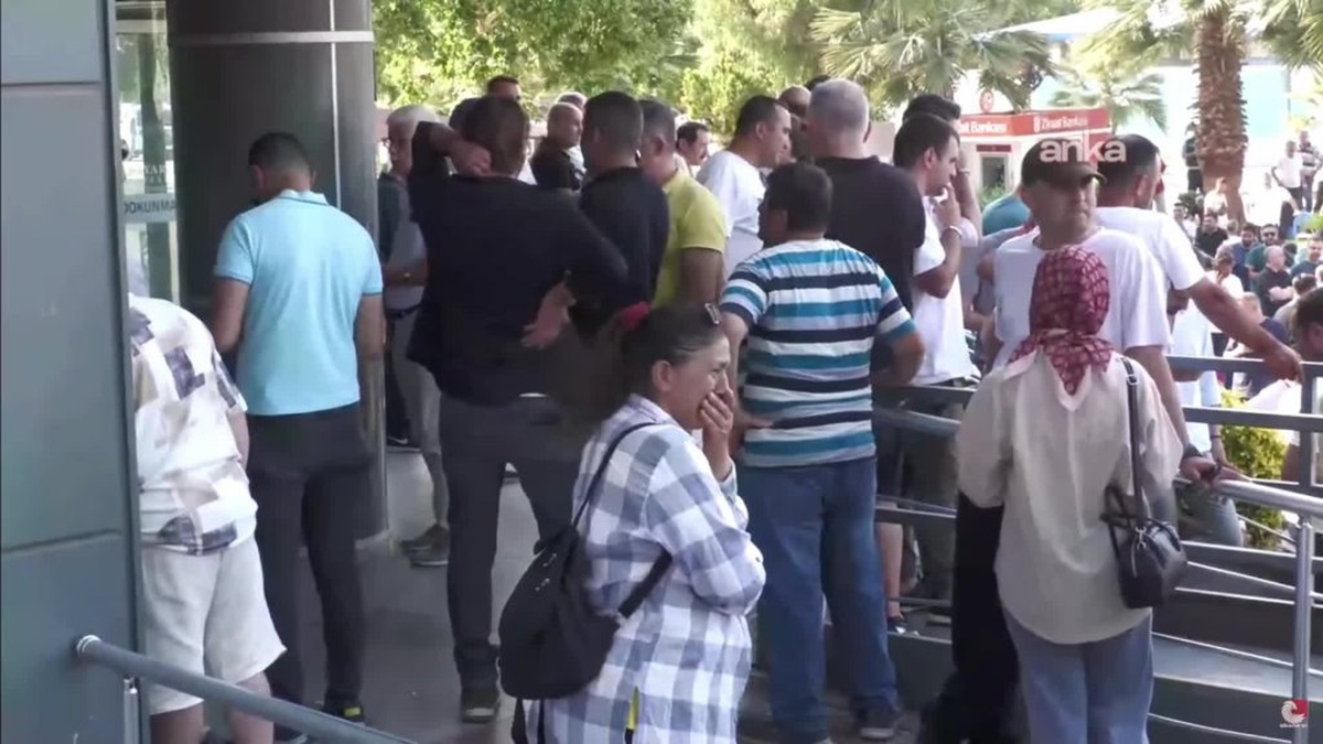 Manisa'da büyük acı: Ferdi Zeyrek hayatını kaybetti