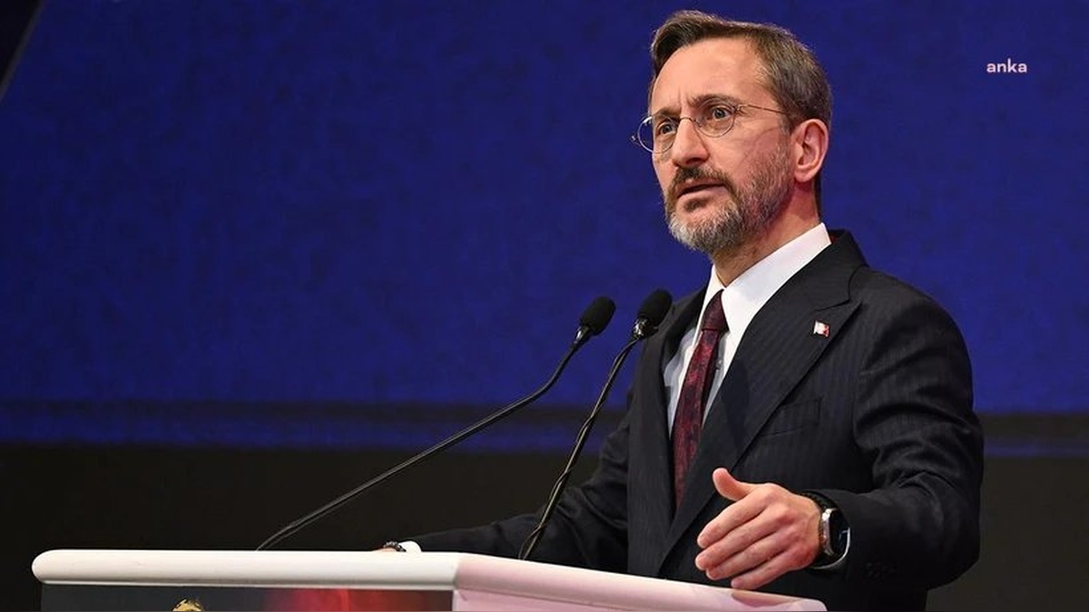 Fahrettin Altun'dan Ferdi Zeyrek için taziye mesajı