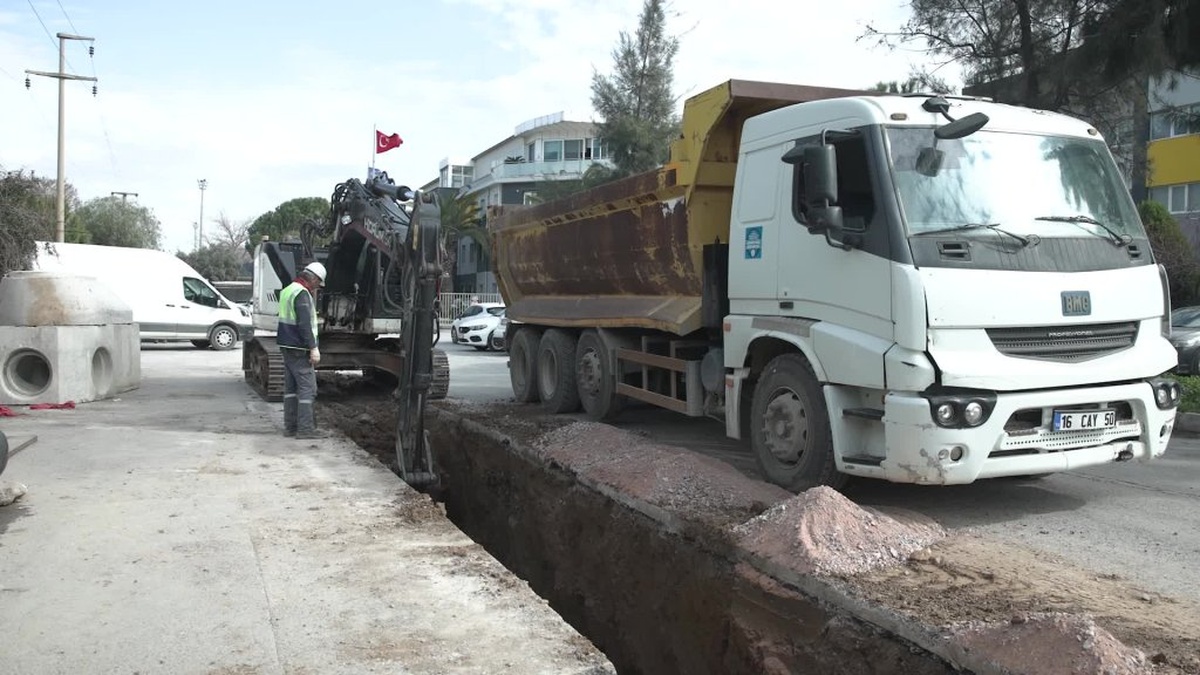İzmir'de 75 kilometre yağmur suyu hattı tamamlandı