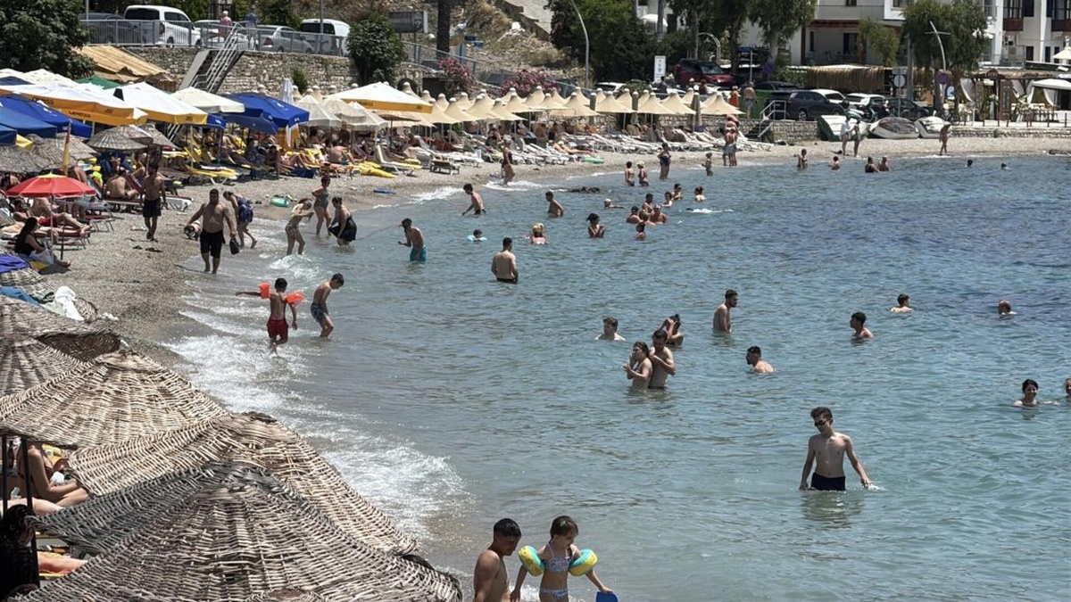 Ege'de Kurban Bayramı turizmi yüzde 15 arttı: Doluluk oranları yüzde 95'i aştı