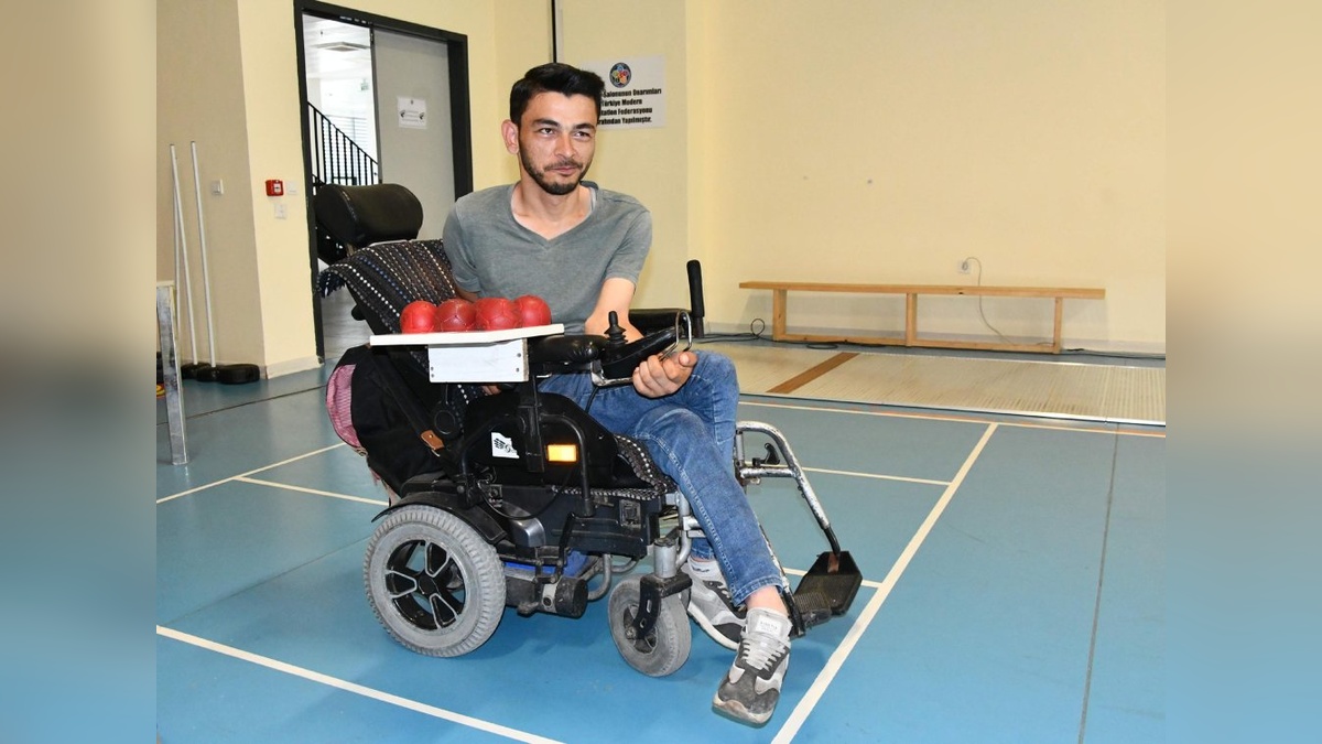 Çorlu'lu engelli sporcu Yücel Coşkun, boccede milli takıma seçildi