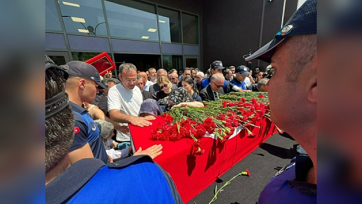 Manisa Büyükşehir Belediye Başkanı Zeyrek için anma töreni