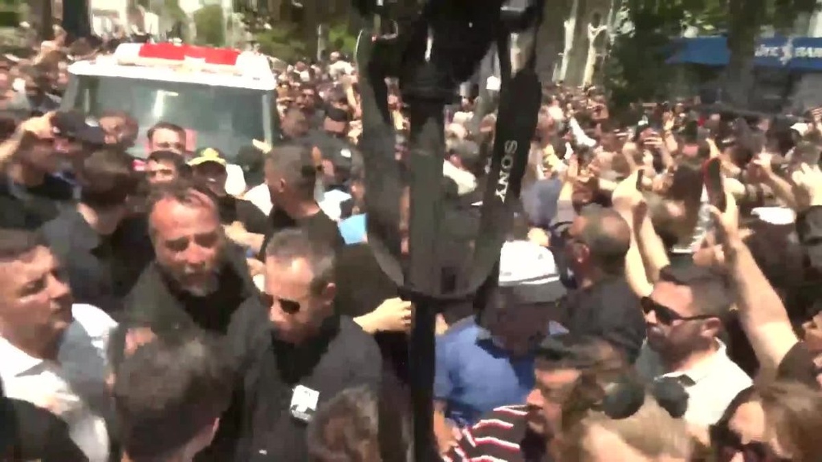 Manisa Büyükşehir Belediye Başkanı Ferdi Zeyrek son yolculuğuna uğurlandı