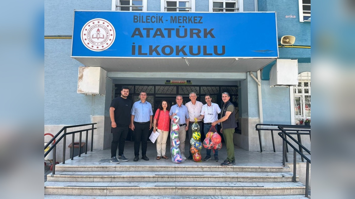 Bilecik Atatürk İlkokulu'ndan çevreye büyük katkı: 70 litre atık yağ ve 20 kilogram atık pil topladılar