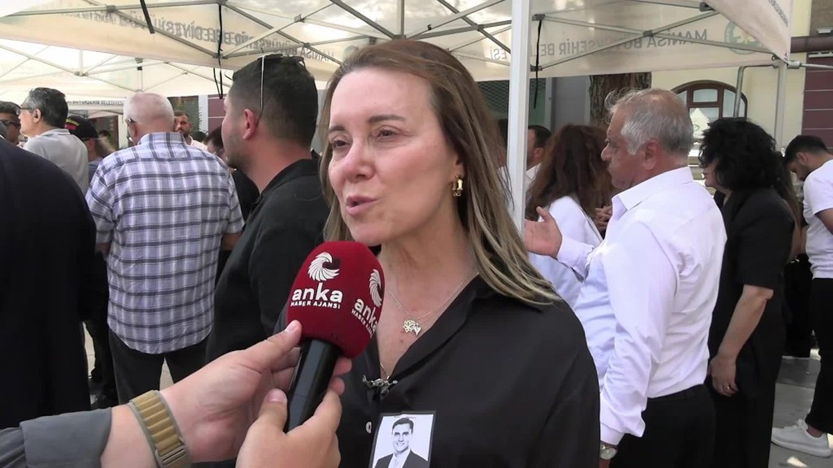 Manisa Büyükşehir Belediye Başkanı Ferdi Zeyrek vefat etti: Siyasi figürler başsağlığı diledi