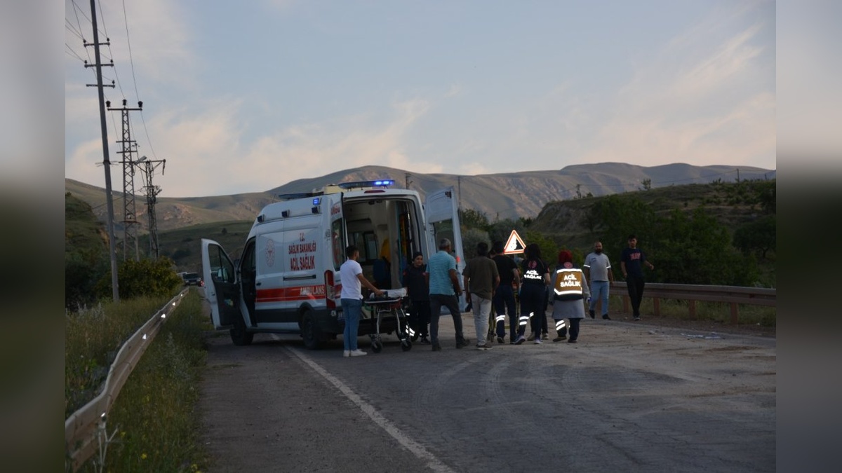 Yahyalı'da yağmur sonrası kaza: 2 yaralı