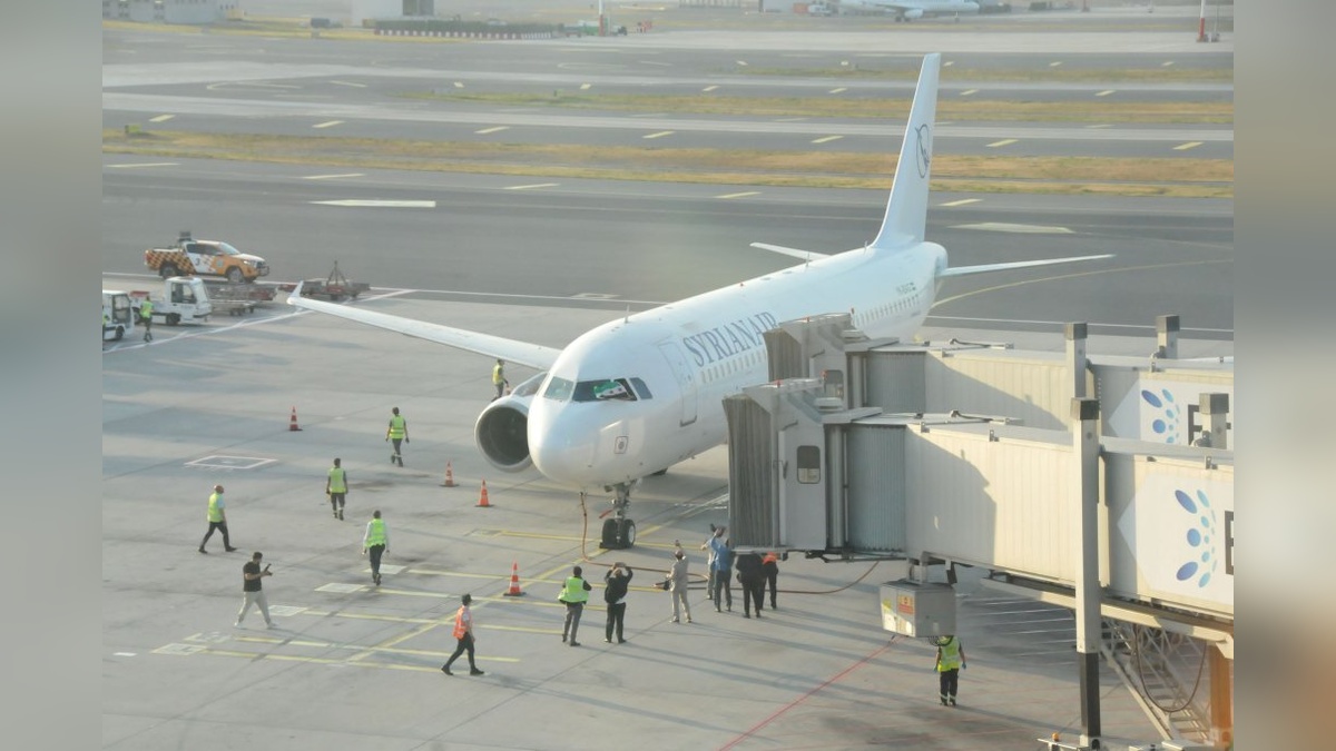 Syrian Air, 12 yıl sonra İstanbul'a uçtu