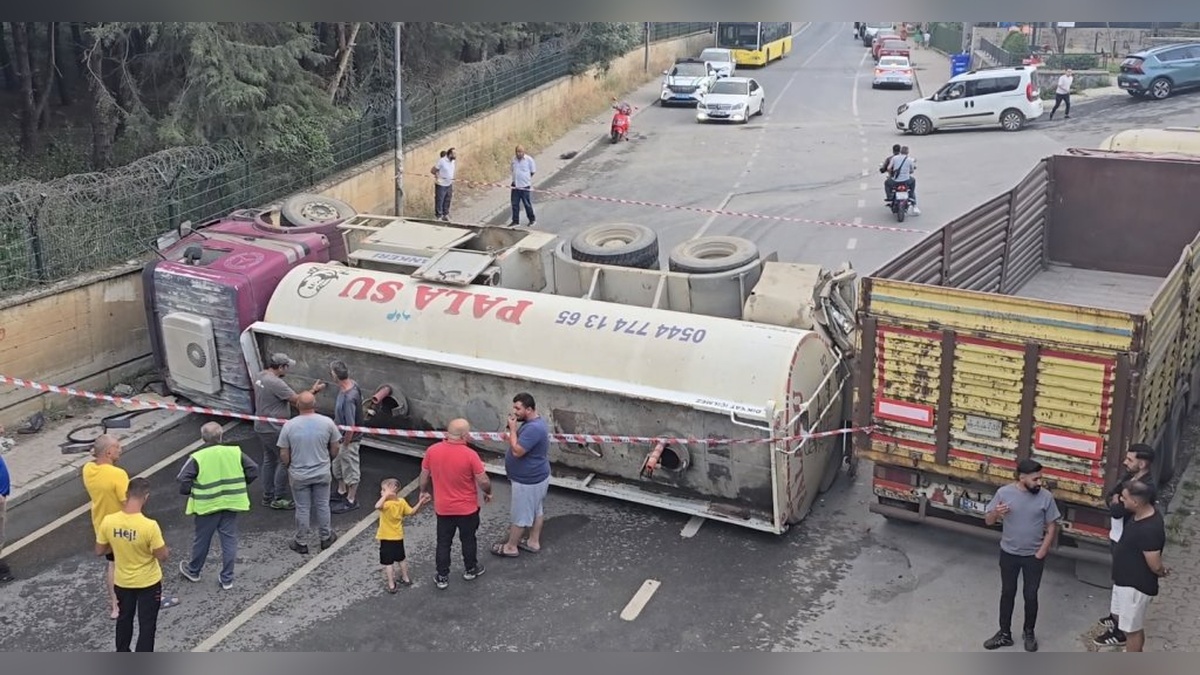 Beykoz'da su tankeri devrildi: 1 yaralı