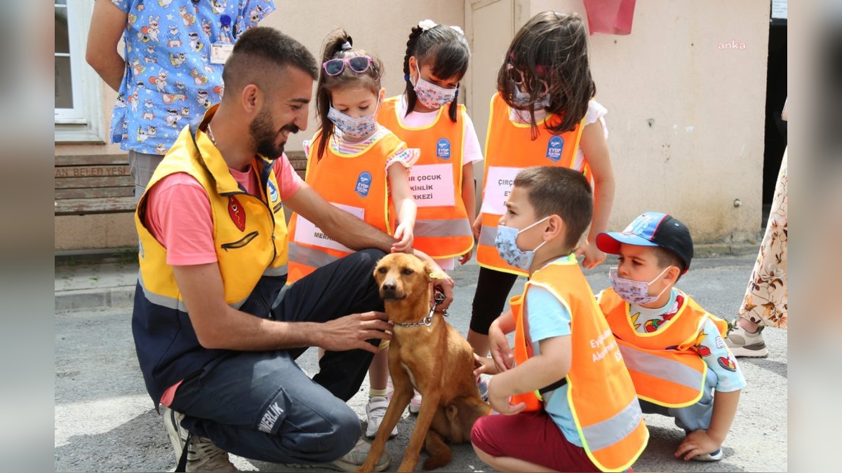 Çırçır ÇEM öğrencileri sokak hayvanlarını ziyaret etti: Bir köpek sahiplendi