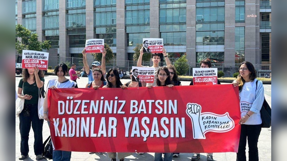 İstanbul'da gözaltına alınan iki kişi serbest bırakıldı