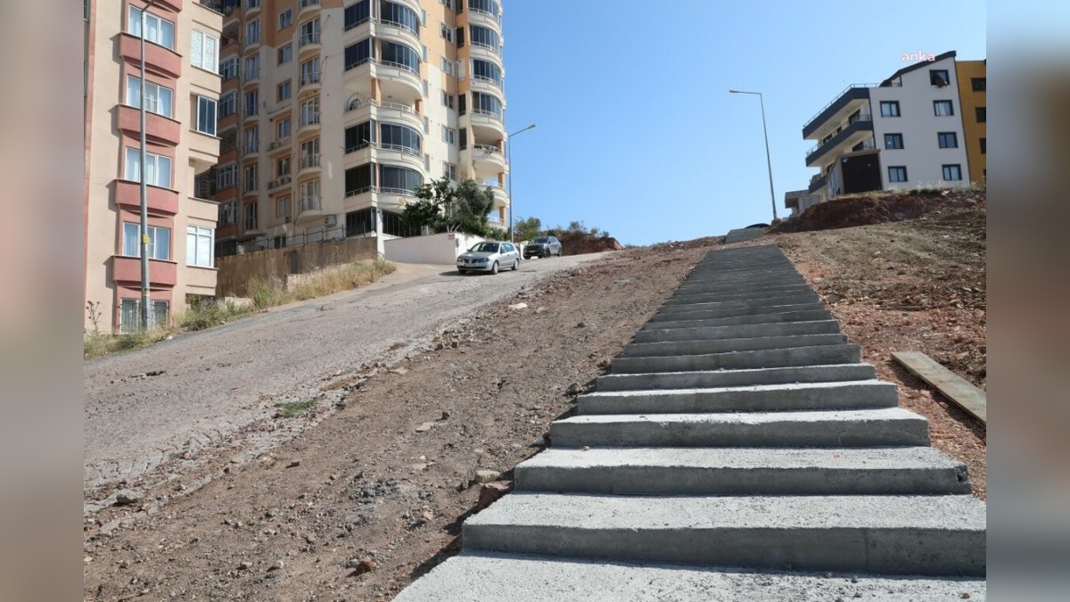 Edremit Belediyesi'nden Atatürk Mahallesi’ne yeni merdiven
