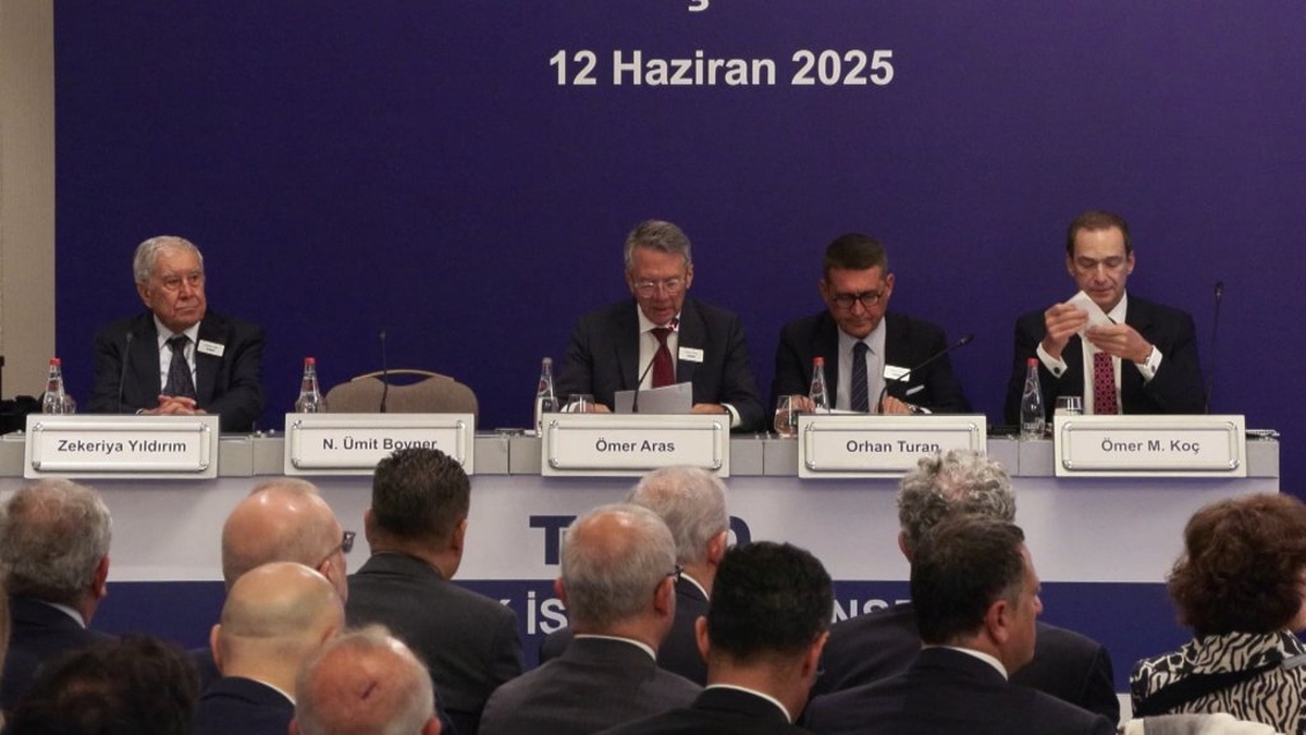 TÜSİAD Başkanı Turan: Küresel sistemdeki değişimler Türkiye'yi de etkiliyor