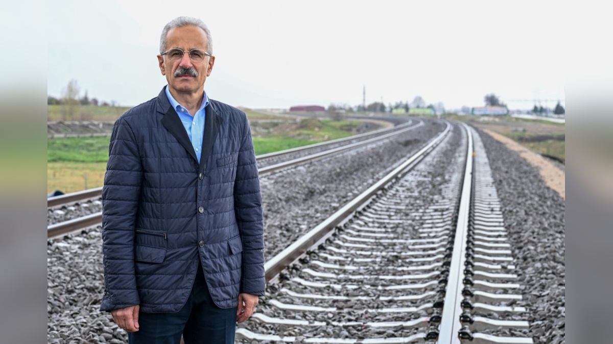 Uraloğlu: Ankara-Samsun hızlı tren projesi'nde Delice-Çorum etabı'nın temeli atılıyor
