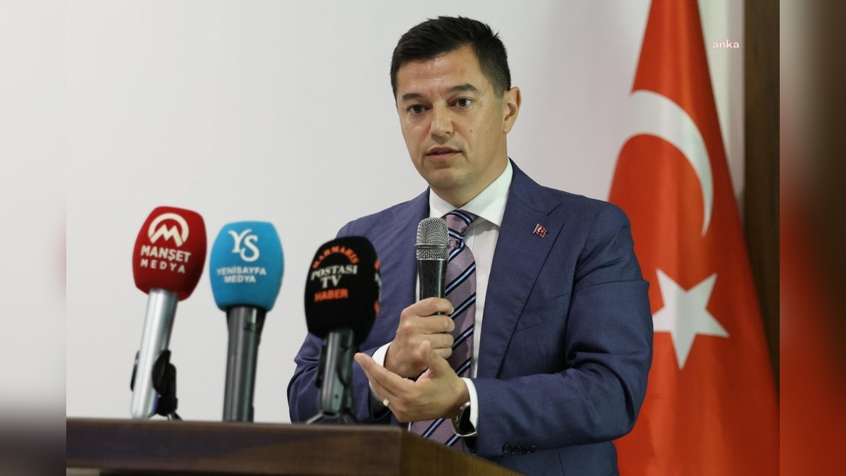 Marmaris Belediyesi, ilçenin imajını güçlendirmek için toplantı düzenledi