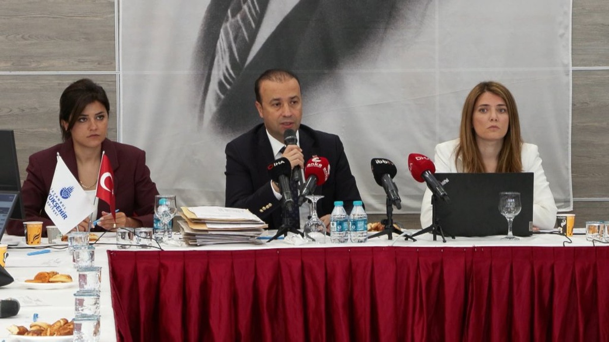 İBB, 2500 Yeni Taksi Plakası İhalesinin İlk Etabını Gerçekleştirdi: 9 Plakada Satış