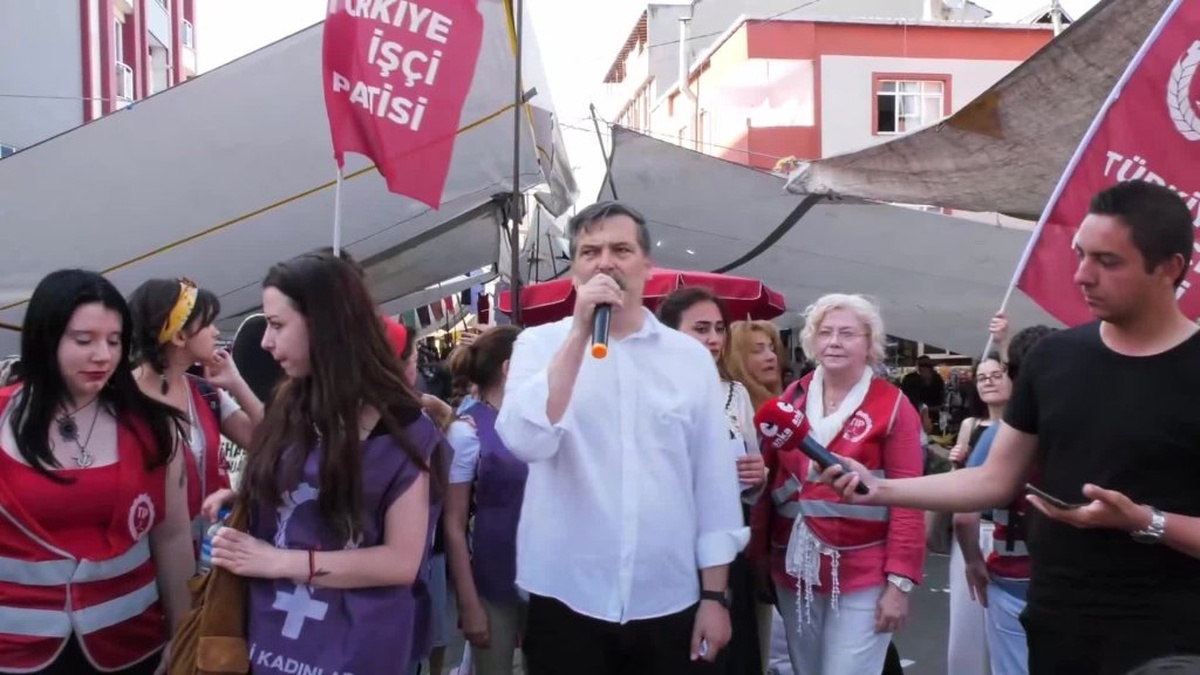 Erkan Baş'ın Esenyurt Pazarı uyarısı: Patronlara, 'İnsanların ekmeğiyle oynamayın'