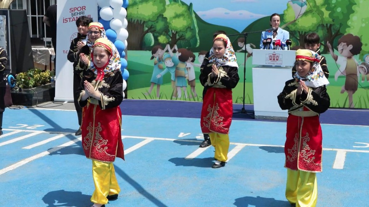 İstanbul'da 39 ilçede Geleneksel Çocuk Oyunları Festivali