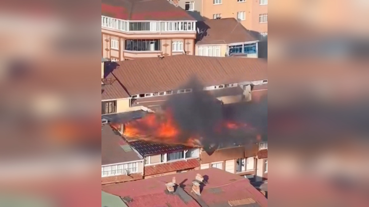 Sultançiftliği'nde yangın: 3 bina zarar gördü