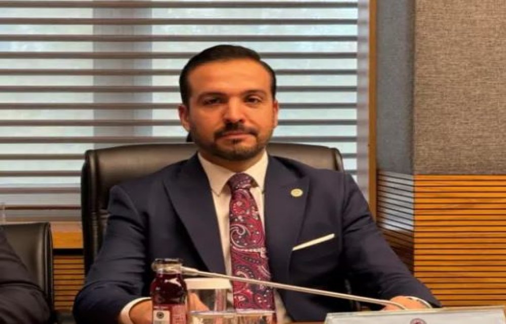 AKP'li Kürşat Zorlu Erdoğan'a yaranmak için Türk dünyasıyla ilgili uçtu uçtu bir türlü konamadı