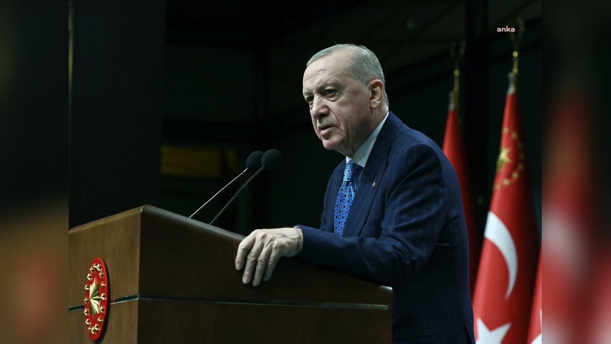 Cumhurbaşkanı Erdoğan: Ahmedabad uçak kazasında hayatını kaybedenlere taziye