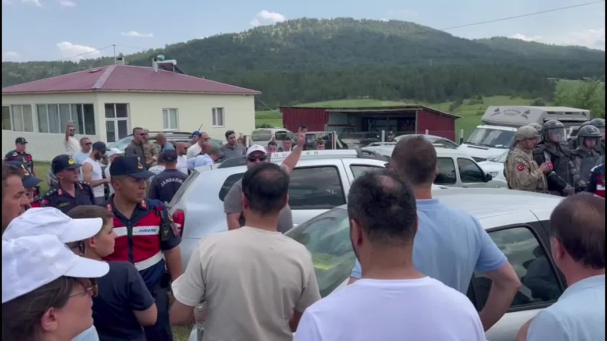 Boyabat'ta maden projesi protesto edildi: ÇED toplantısı iptal