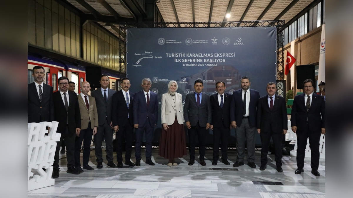 Turistik Karaelmas Ekspresi: Ankara-Zonguldak arası ilk seferini gerçekleştirdi