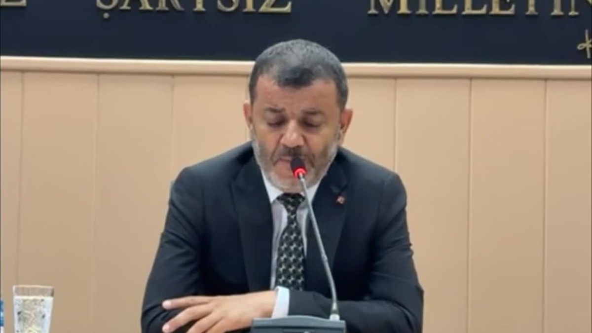 Denizli'de yeni kapalı spor salonu Ferdi Zeyrek adını taşıyacak
