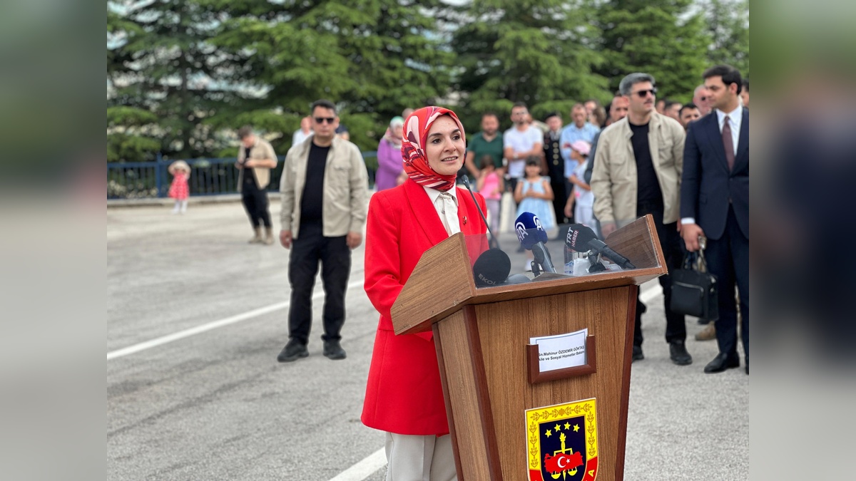 Aile ve Sosyal Hizmetler Bakanı Göktaş: ‘2025 Aile Yılı’, güçlü ailelerle geleceği inşa etme kararımızın adı
