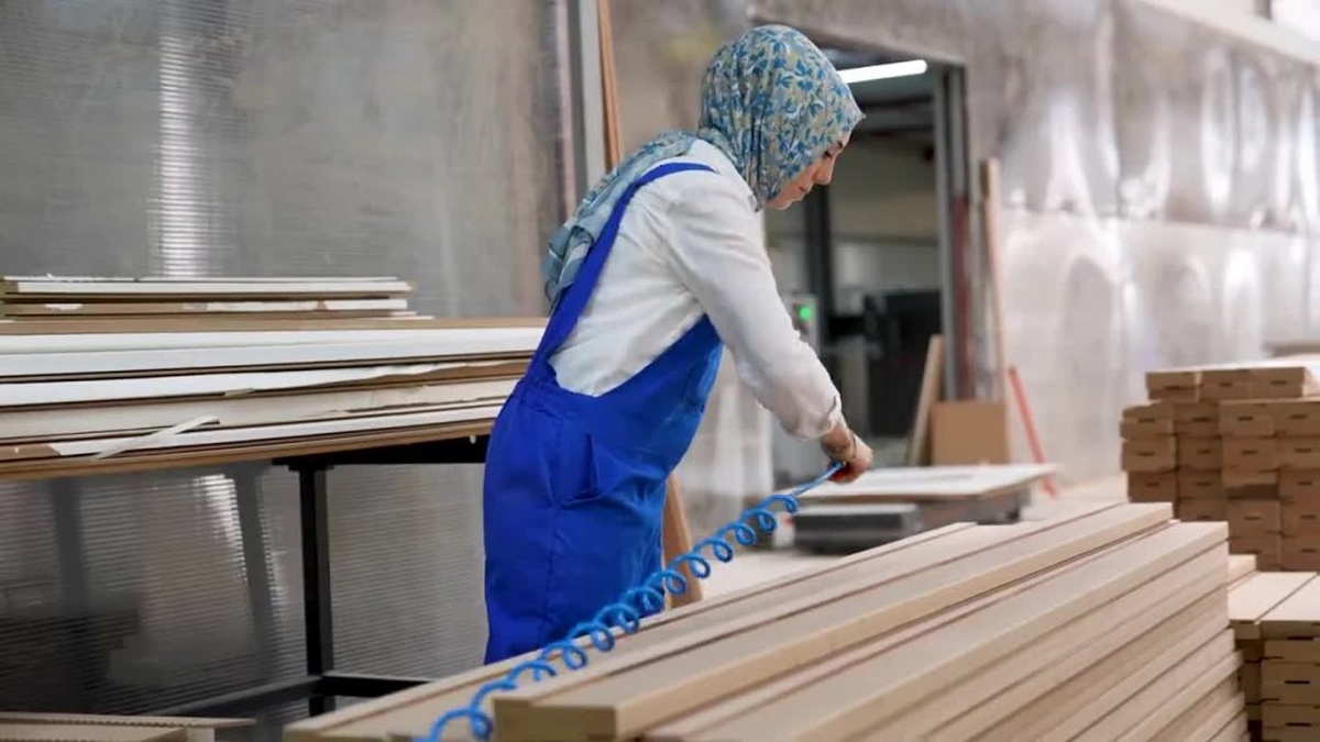 Mersin'de kadınlar teknik alanlarda meslek sahibi oluyor