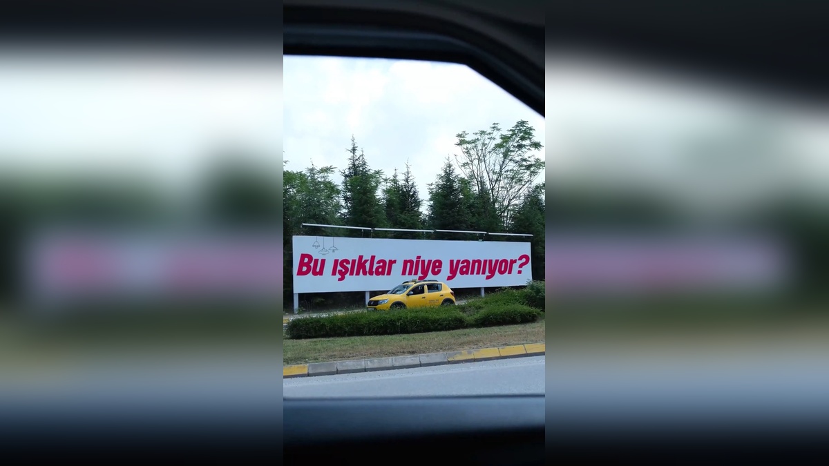 Büyükakın'dan Babalar Günü klibi: 'Bu ışıklar niye yanıyor?'