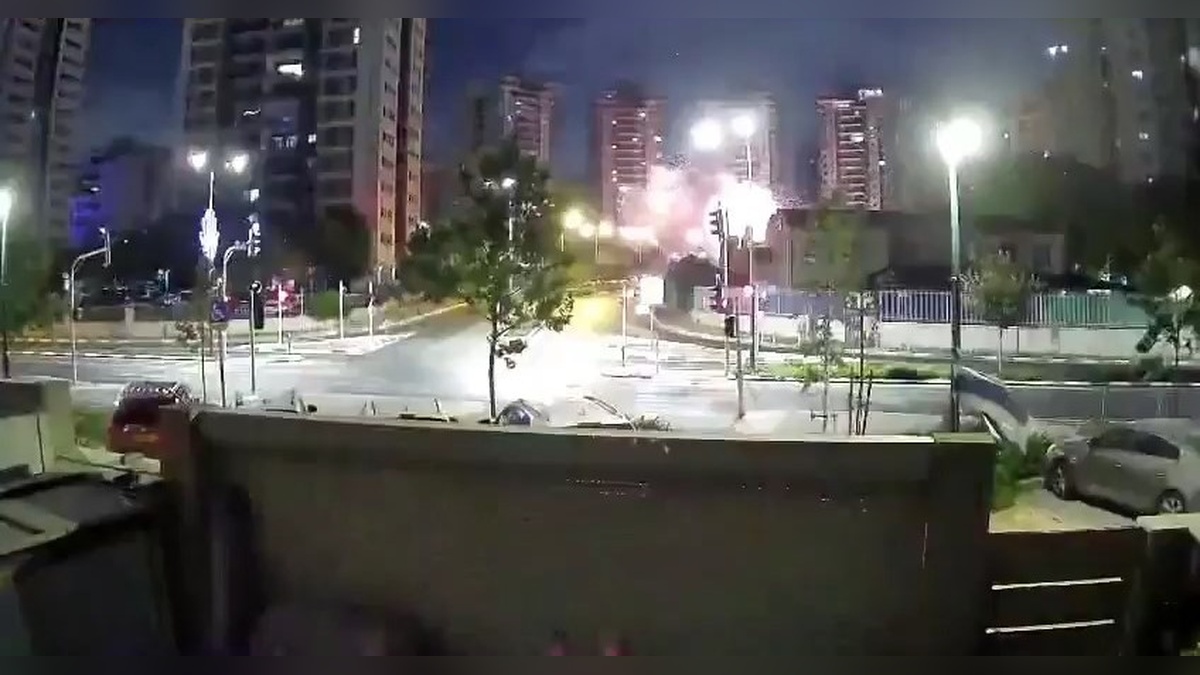 İran'dan İsrail'e füze saldırısı: Petah Tikva, Bney Brak ve Tel Aviv hedef alındı