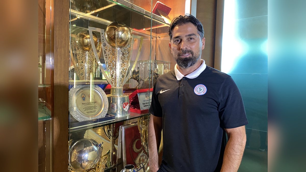 Çaykur Rizespor, İlhan Palut ile sözleşme yeniledi