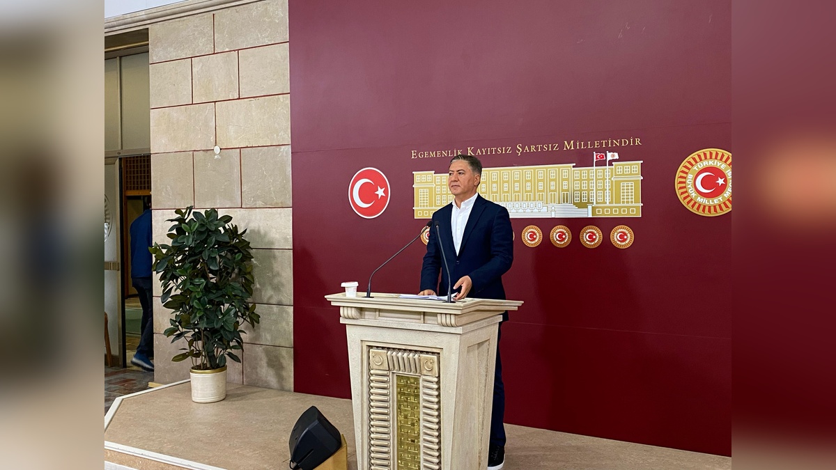 Murat Emir: Bir hakim ve iki iftiracıyla CHP, tartışmanın içine çekilemez