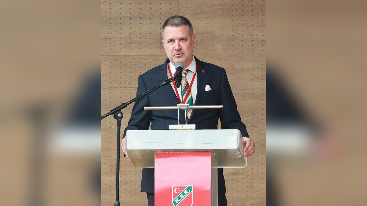 Karşıyaka'da kongre heyecanı: Ergüllü bekliyor, Karal'dan bu hafta açıklama bekleniyor