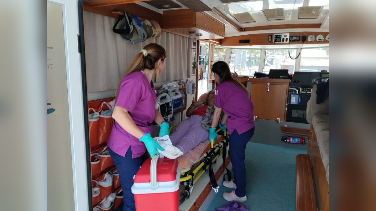 Bodrum'da denizde kaza: Başparmağı kopan turist tedavi edildi