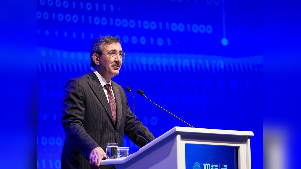 Cevdet Yılmaz: Yapay zeka, eğitimde fırsat eşitliğini güçlendirecek