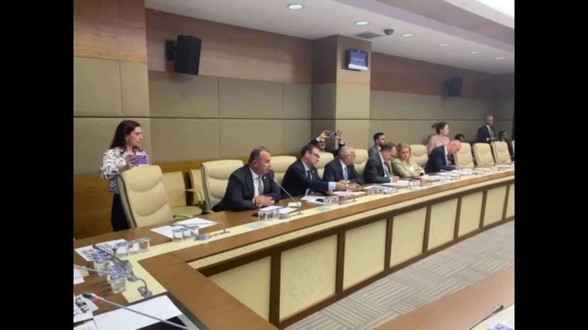 TBMM Sanayi Komisyonu'nda gerilim: Arslan, Varank'ın İmamoğlu'na yönelik 'hırsız' ifadesine tepki gösterdi